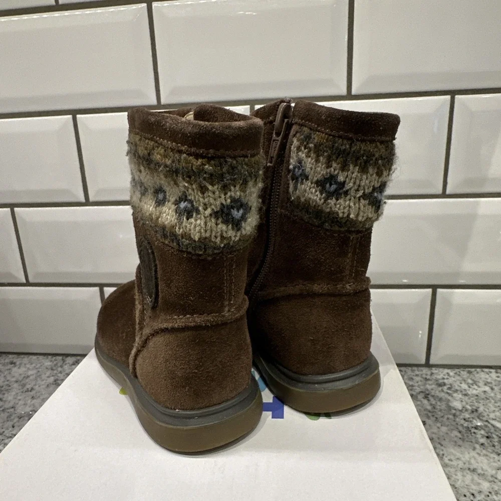 Clarks Snugglehug Girls Toddler Mushroom Brown Boots 4.5‎ Winter Walking Infant